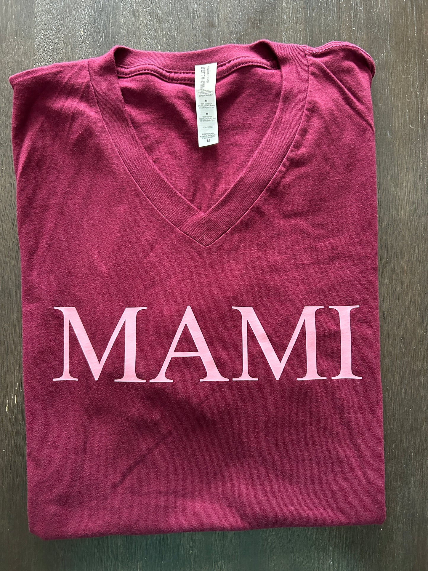 MAMI Tee | Burgundy | V neck